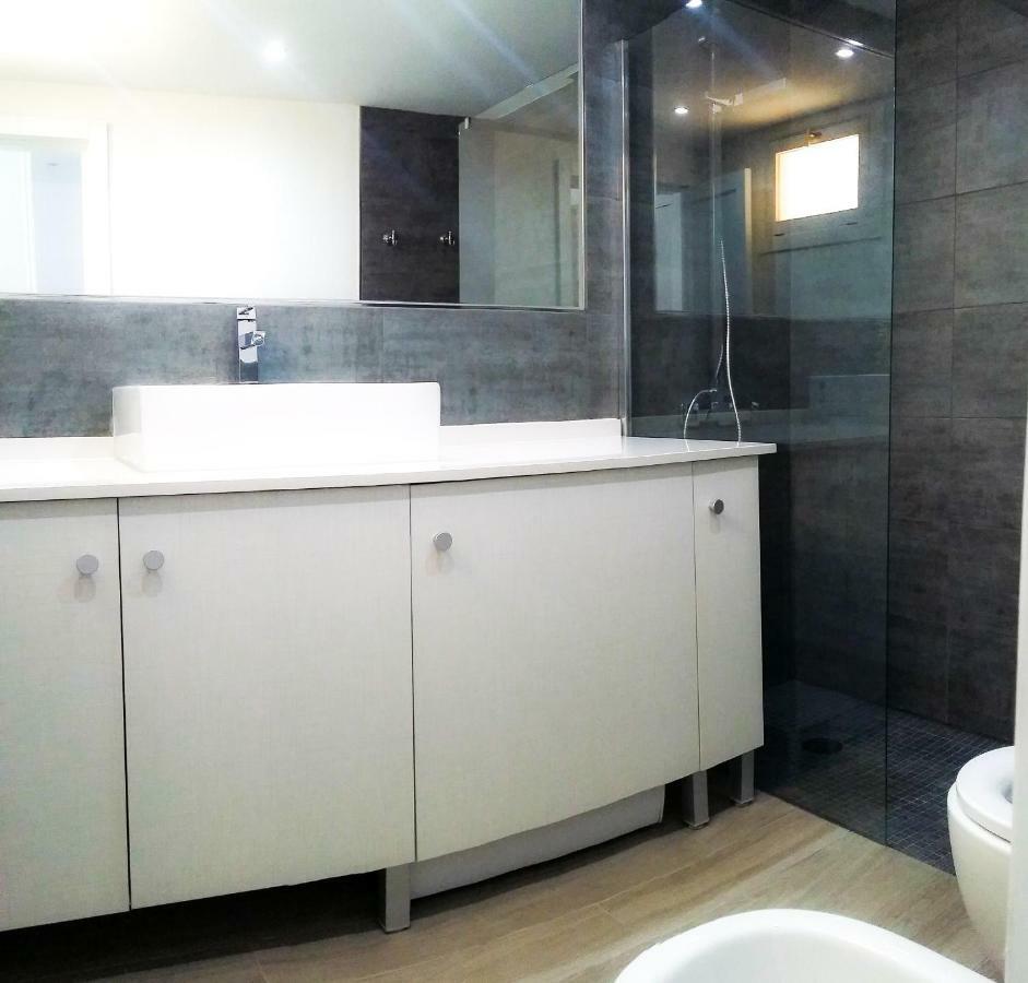 Apartment Bc *